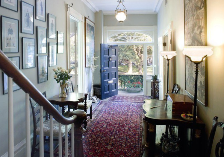 Savannah home entrance