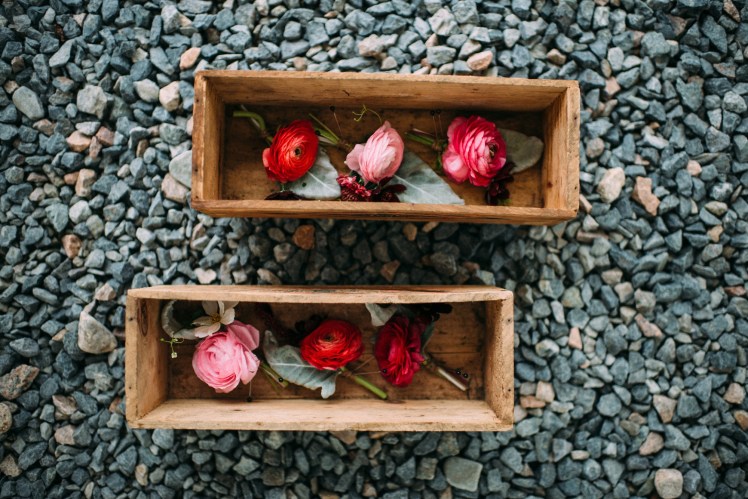 boutonnieres by Boston Pollen