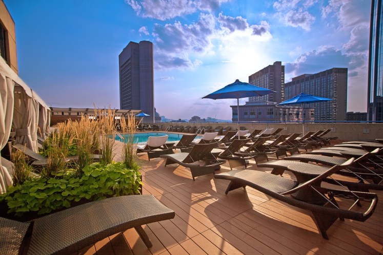 Colonnade-Hotel-Rooftop-Pool