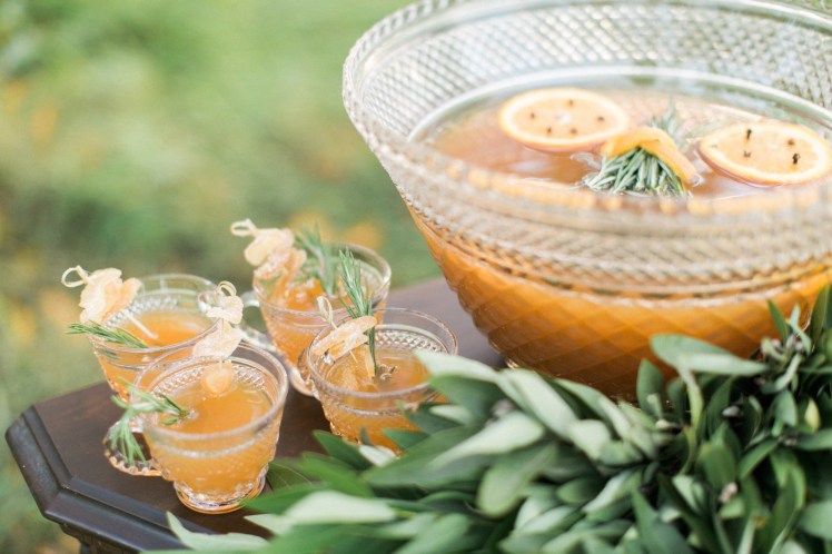 View More: http://rutheileenphotography.pass.us/beachinspiredshoot